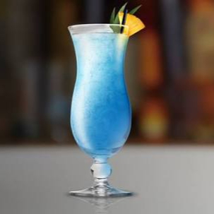 Vodka blueberry, leite condensado e gelo