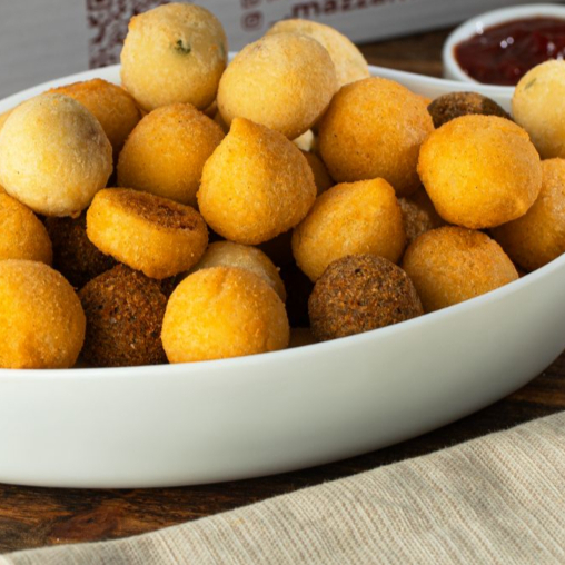 Sabores: Coxinha, bolinha de queijo, presuntinho, kibe, salsicha, camarão, calabresa c/ catupiry e bolinha de carne. (PODENDO RETIRAR SOMENTE ATÉ 3 SABORES)