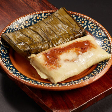 Tamal de Hoja de Platano de Pollo