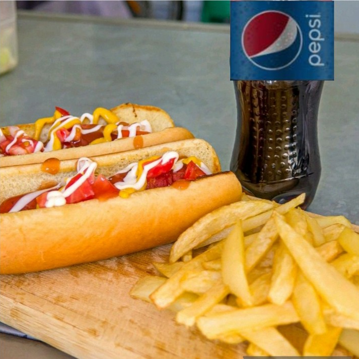 Hot Dog con Papas y Refresco