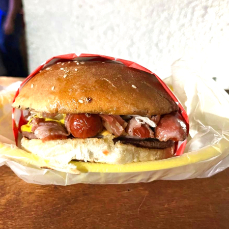 SalchiBurger