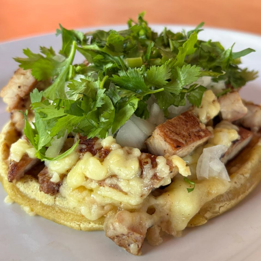 Sope Gordo con Queso Carne de Res o Cerdo (Orden 3)