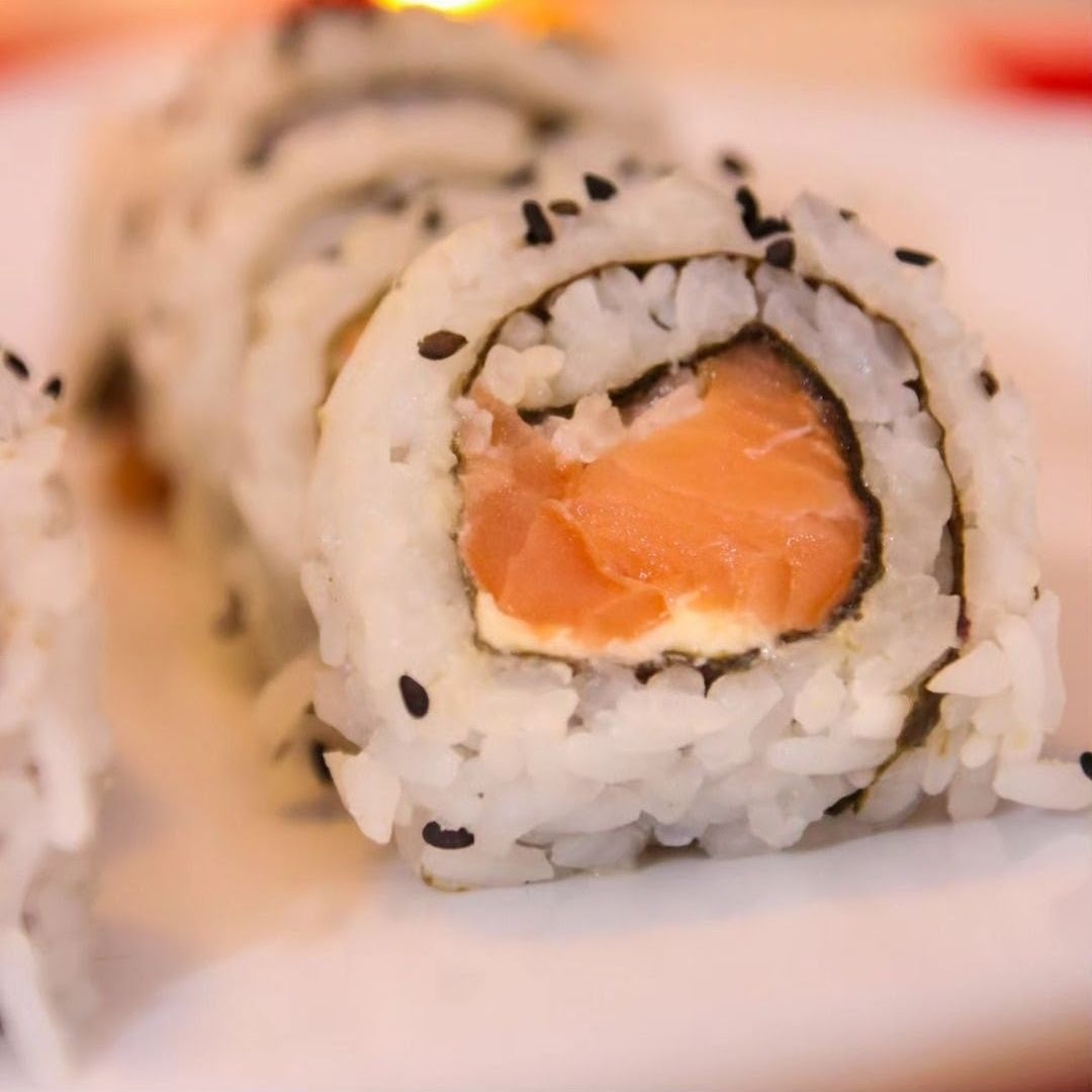 Salmón Roll