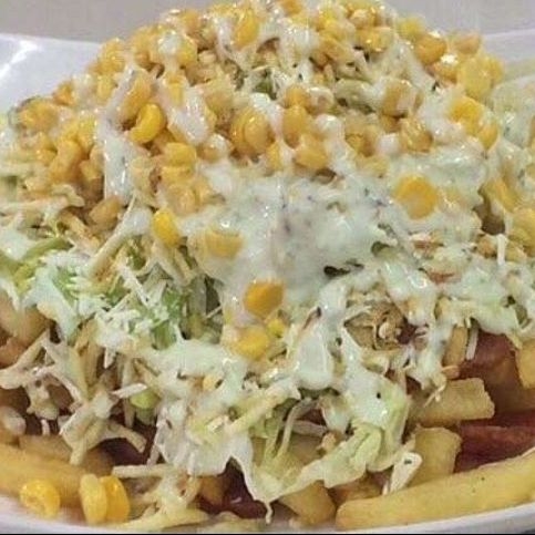 Salchipapa Sencilla con Mozarella