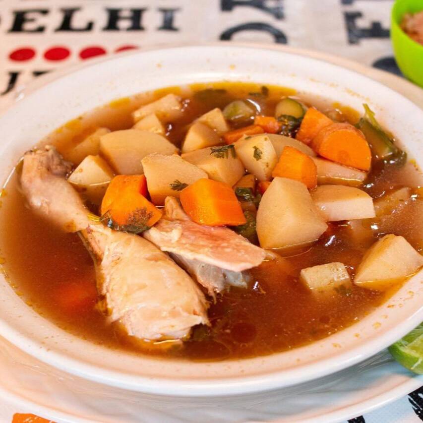 Caldo de pollo