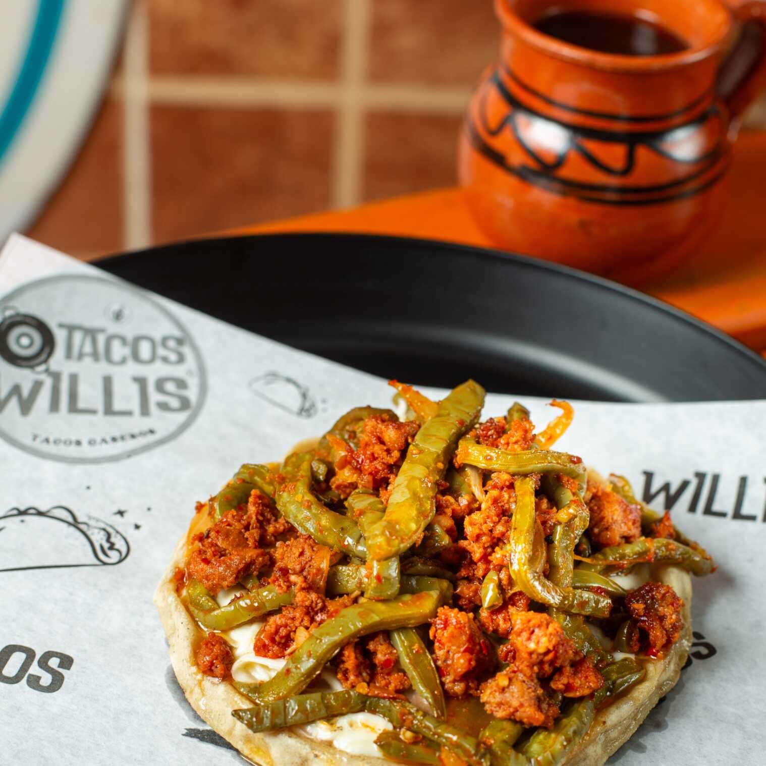 Sopesote de Nopales con Longaniza