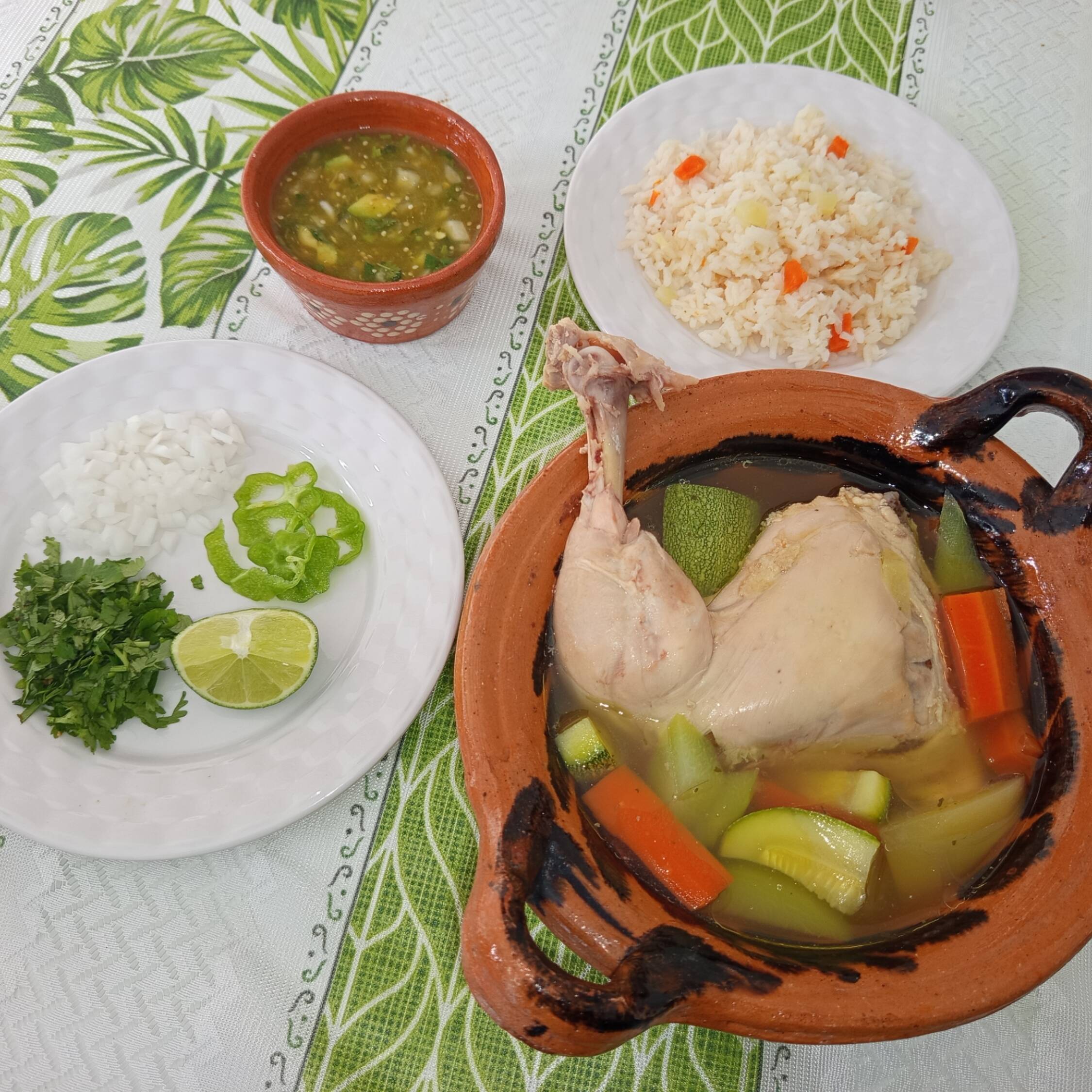 Consomé de Pollo