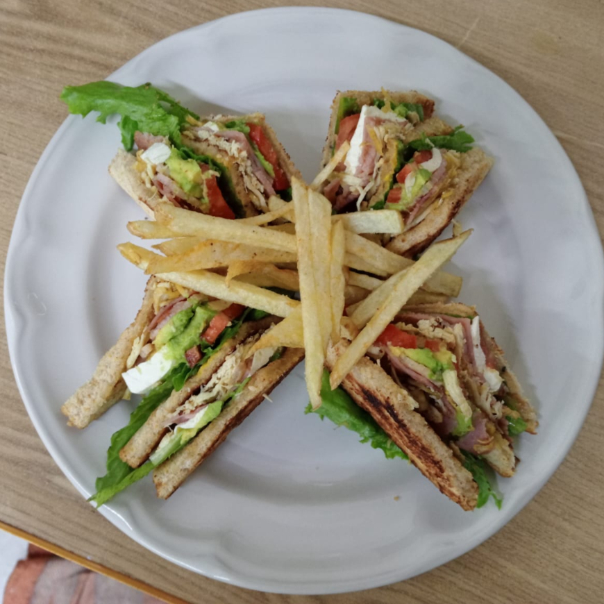 CLUB SANDWICH