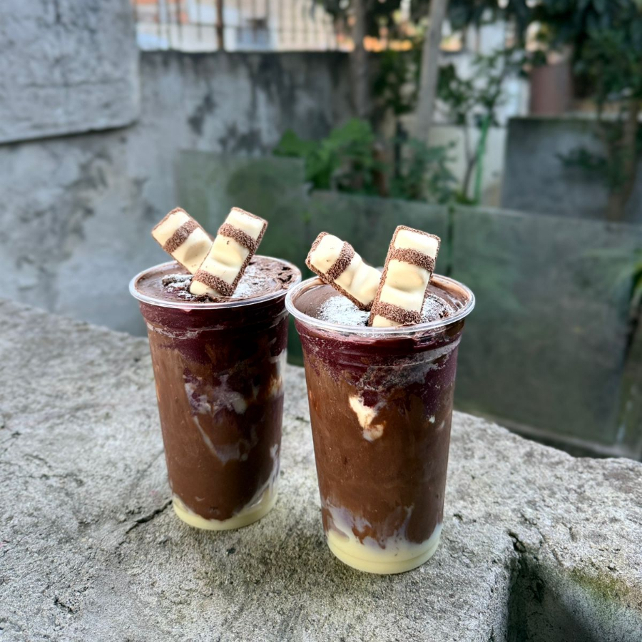 Açaí + Creme de Avela, Kinder Bueno, liete condensado e leite em po.