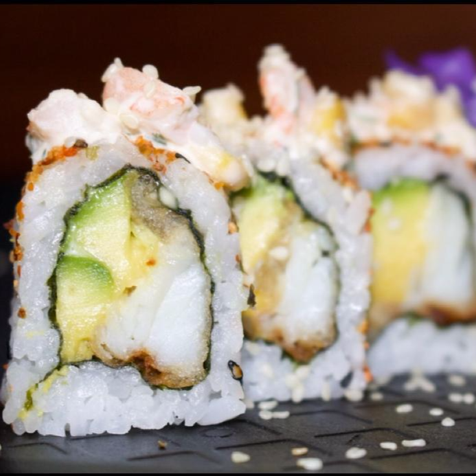 Acevichado roll ( 12 bocados )