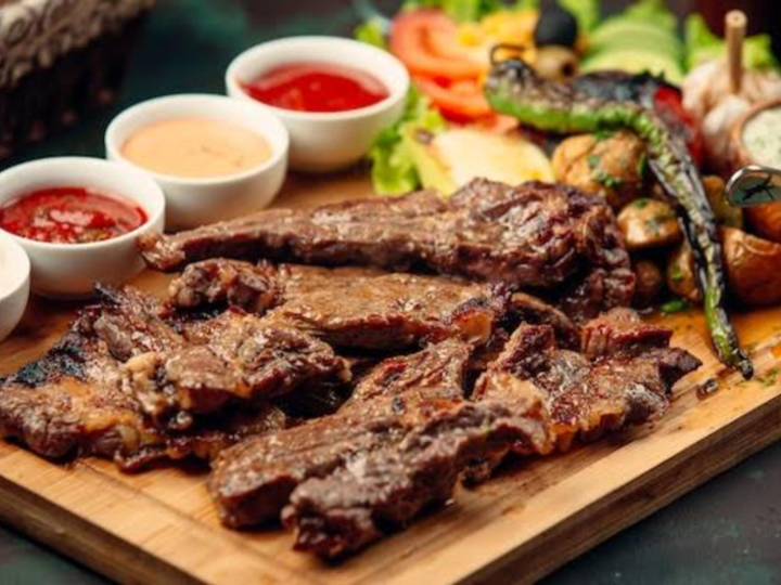 El Rey De La Carne Asada