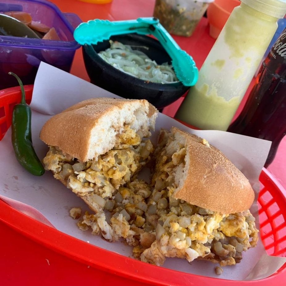 Torta de Huevo con Machacado