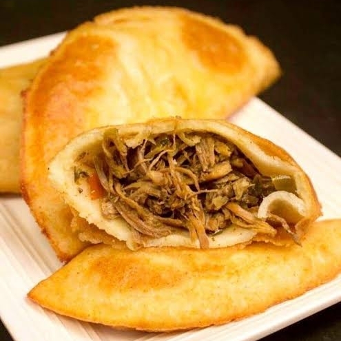 Empanada Carne Mechada