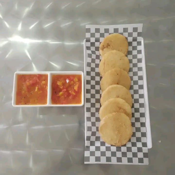 Adiciones 5 Unidades Arepa con hogao.