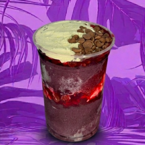 O Açaí mais saboroso e cremoso da região com direito a 5 complementos que vão dentro do copo para montar do seu jeito ! *Não enviamos complementos separadamente.