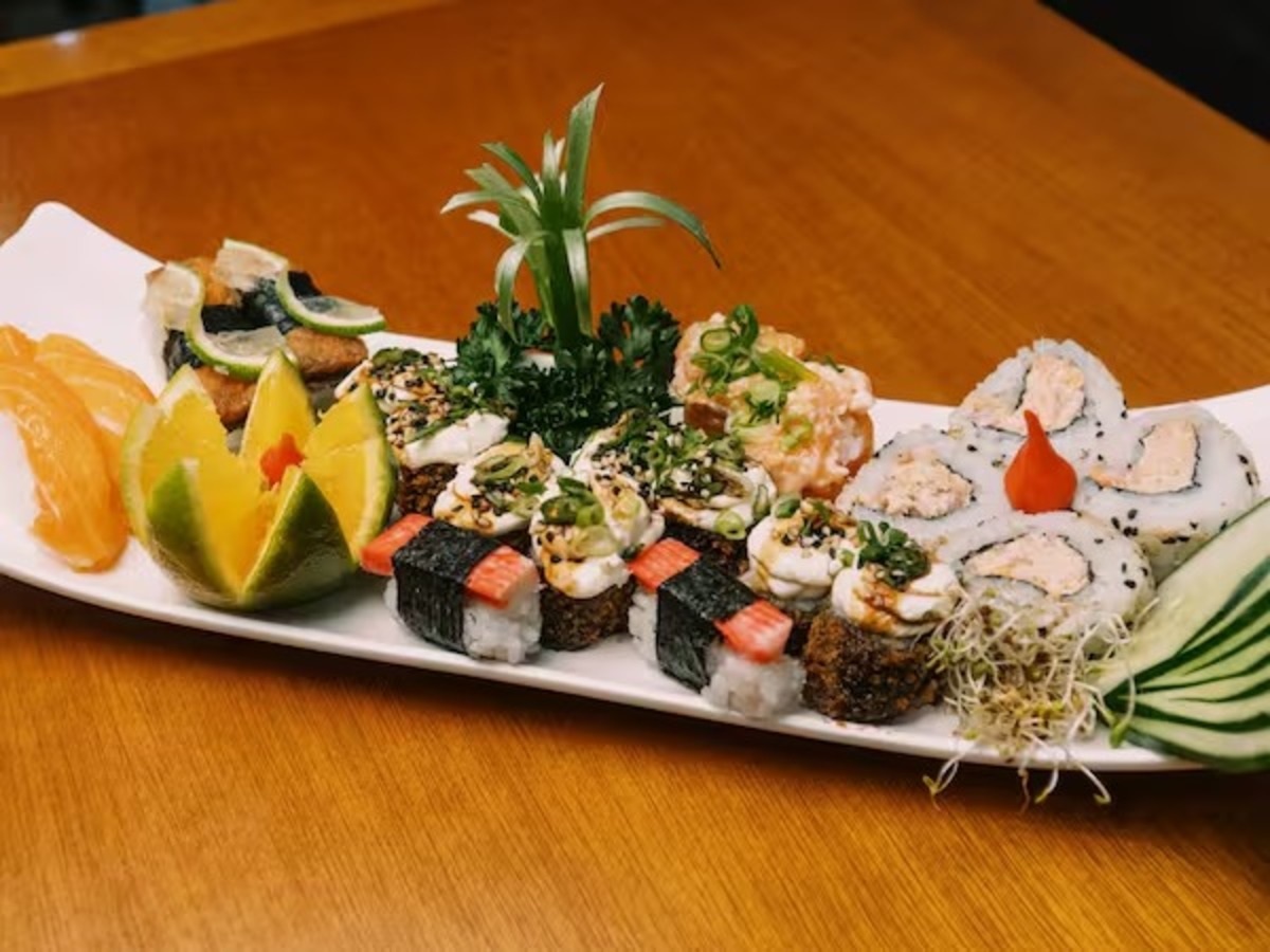 Shyros Sushi House Americana