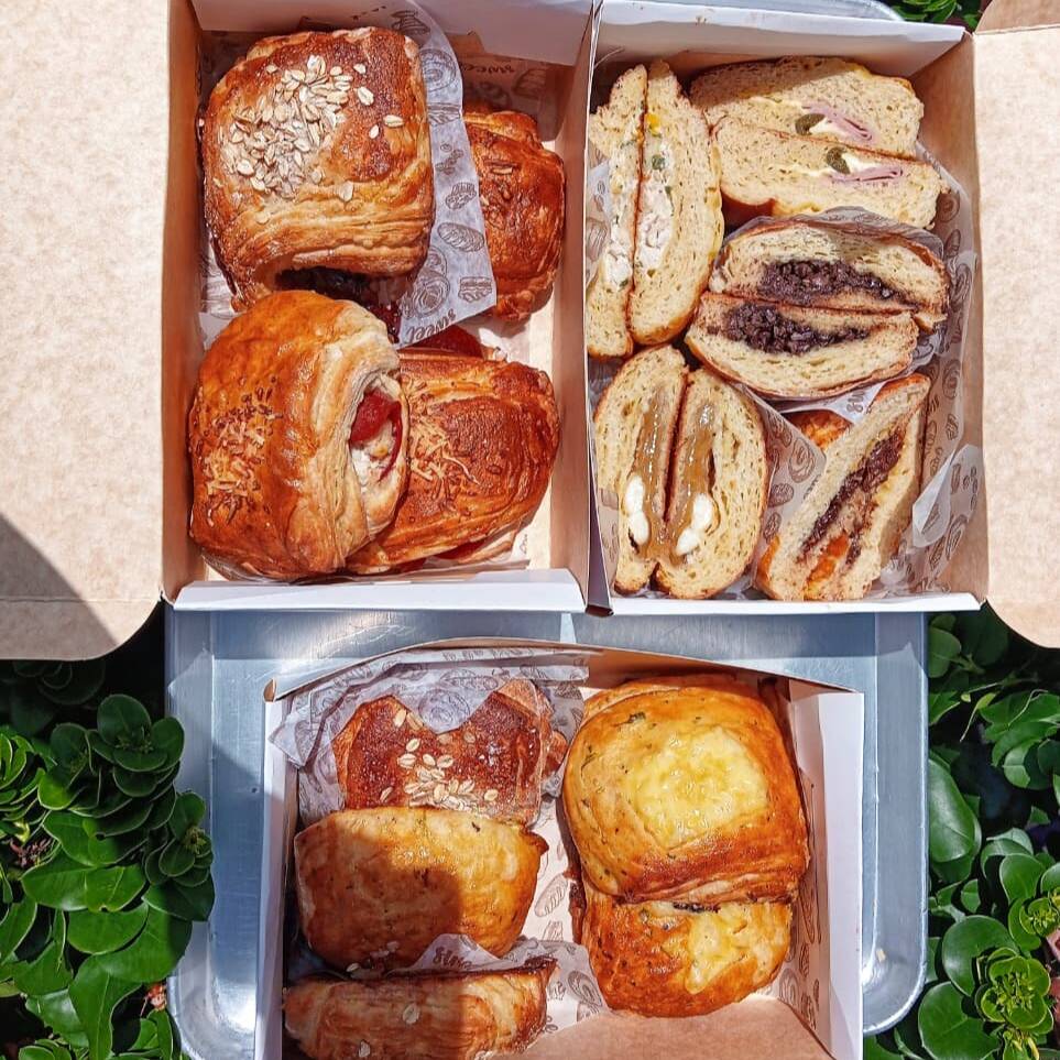 Croissant de Manzana y Canela con Almendras