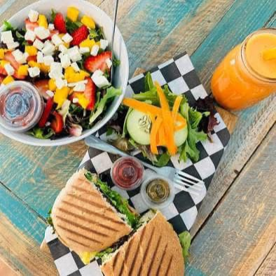 Combo Panini+ Ensalada+bebida