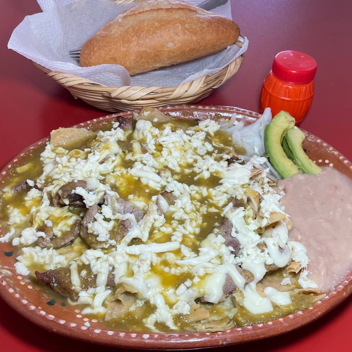 Chilaquiles con sirloin