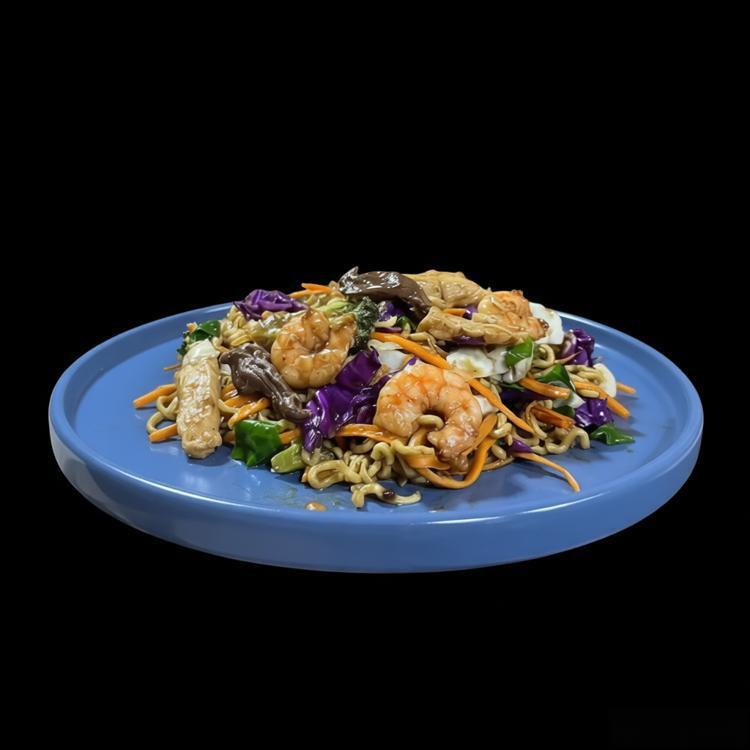 Yakisoba - macarrão com legumes carne frango e camarao ( não pode fazer alteração no prato )