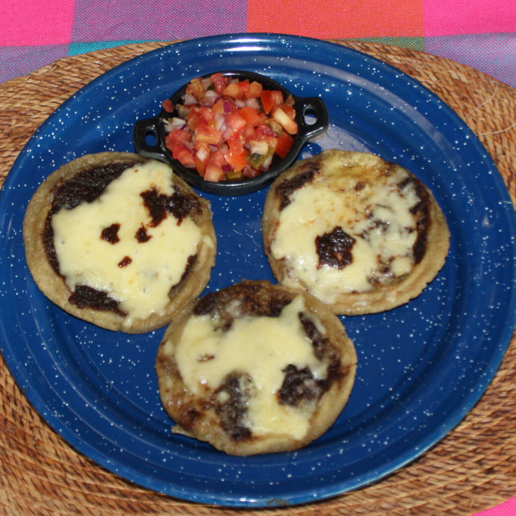 Gorditas con Asientos