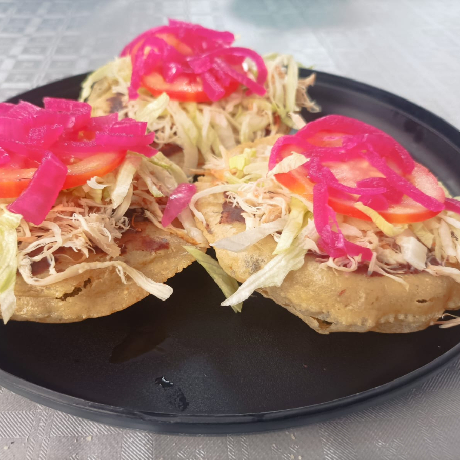 Panucho de Pollo
