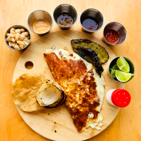 COSTRA DE QUESO CHIDO DE CECINA BLANDA AL CARBON