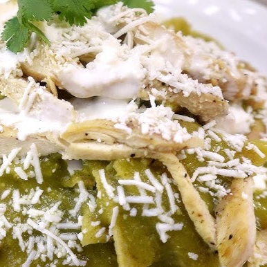 Chilaquiles con Pollo