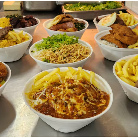 Duas marmitas completas com o tempero caseiro da Sabor de Casa — ideal para dividir a refeição a dois ou garantir almoço e jantar sem repetir pedido. Sai mais barato que pedir separado! Na etapa seguinte, adicione bebidas com preço especial exclusivo deste combo.