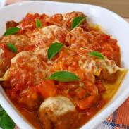 Macarrão espaguete camarão bastante molho e queijo