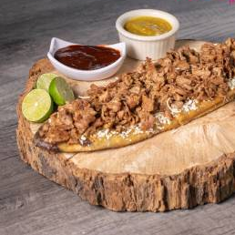 Huarache Peinecillo con Costra de Queso