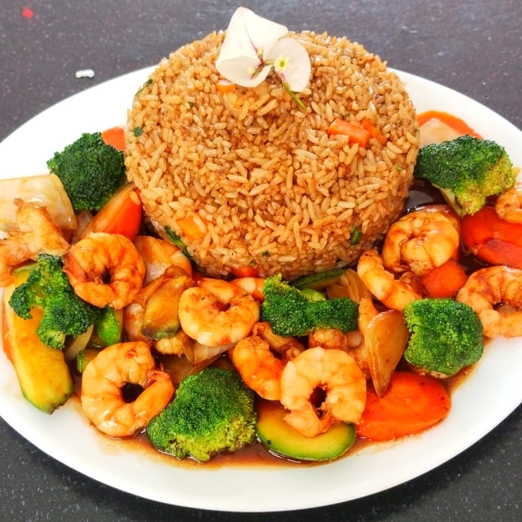 CAMARONES CON VERDURAS