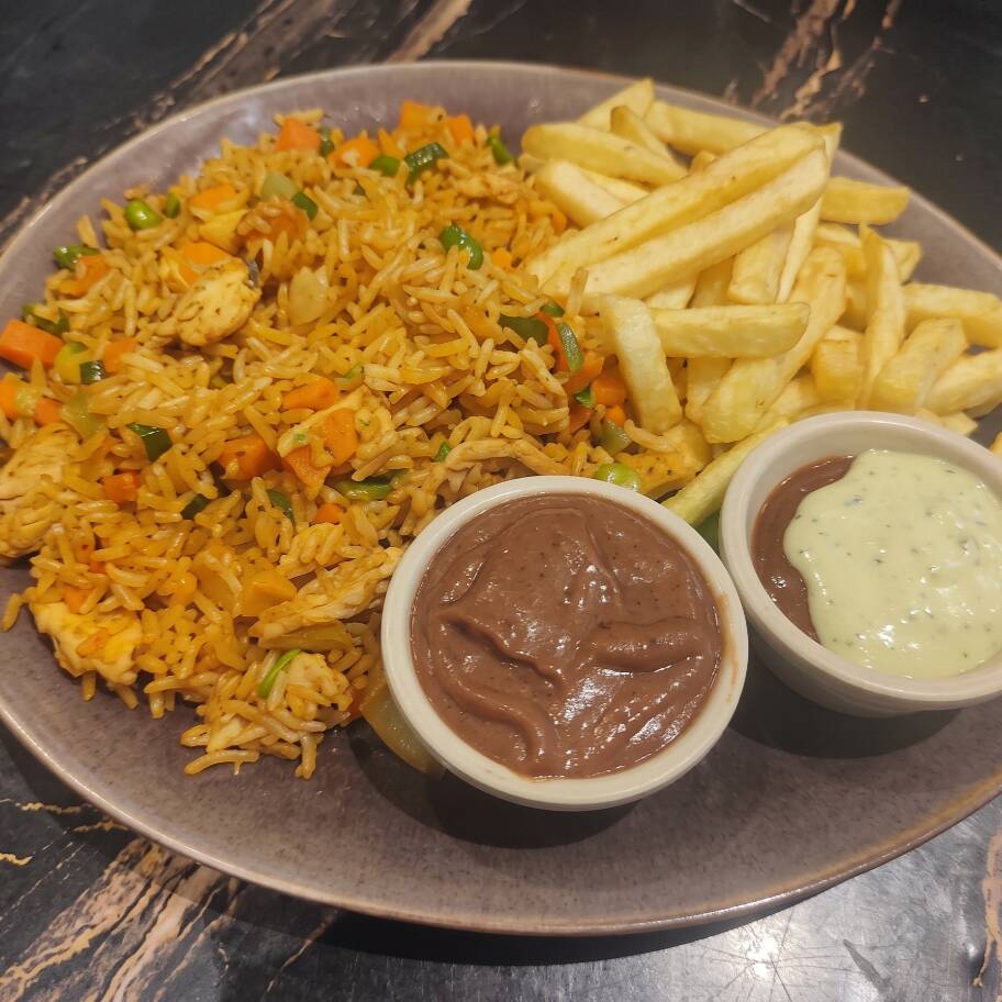 Arroz con Pollo