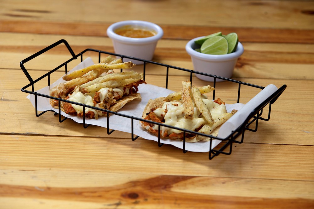 Tacos vegetarianos c/queso (2pz)