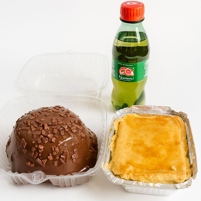 Combo: 1 Vulcão chocolate belga + Empadão de Frango com Requeijão cremeso + Refri Indaiá