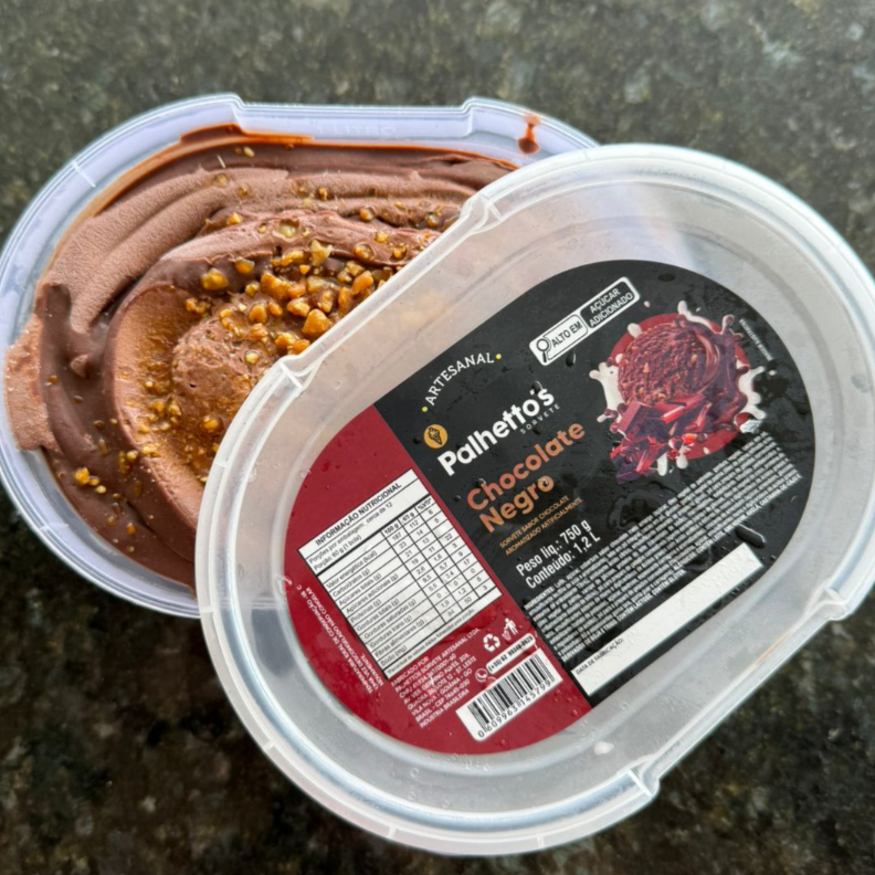 SORVETE CREMOSO DE CHOCOLATE NEGRO