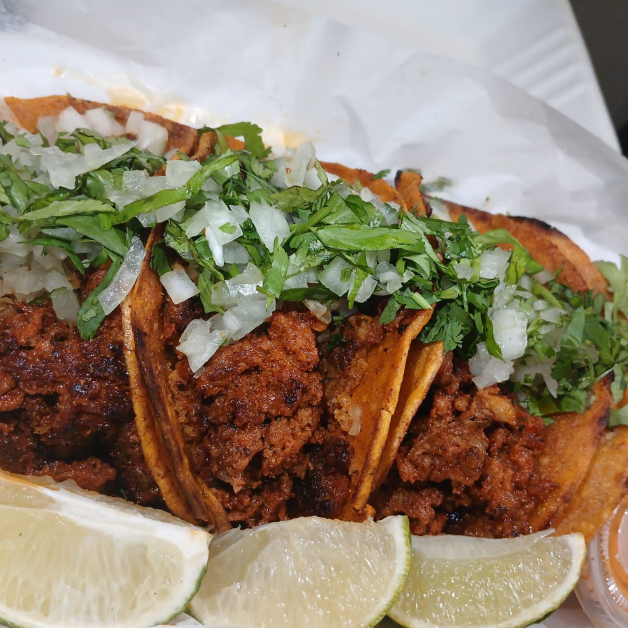 Tacos Dorados de Chorizo