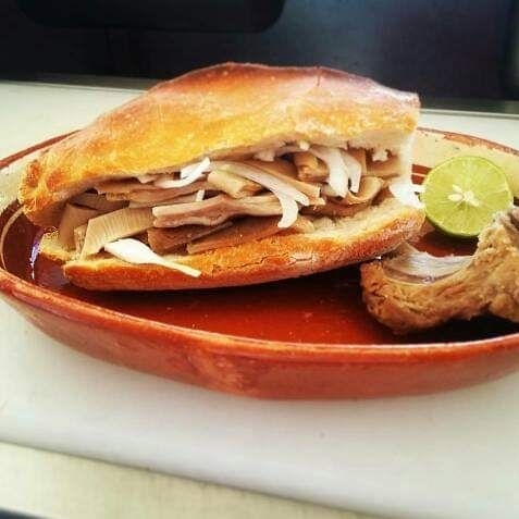 Torta Mixta (Buche y Carné).