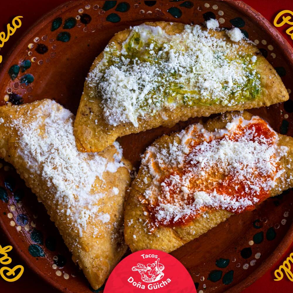 Empanadas de Queso, Pollo y Papa