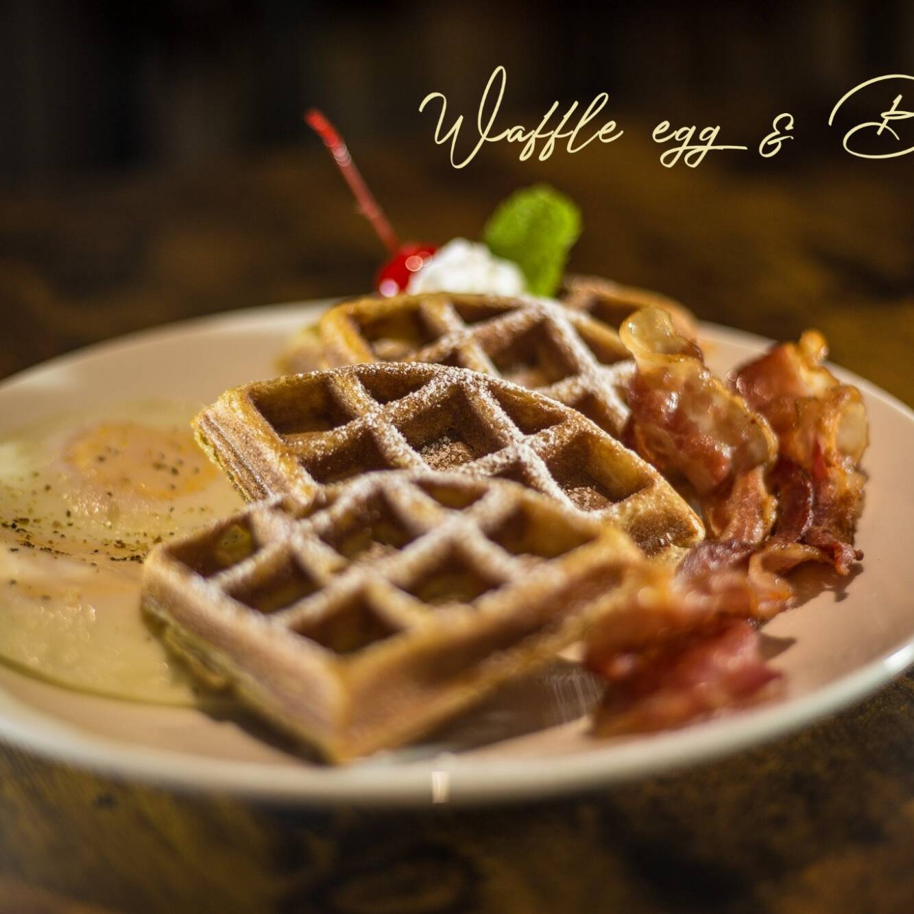 Waffle ò Hotcakes Egg Bacon
