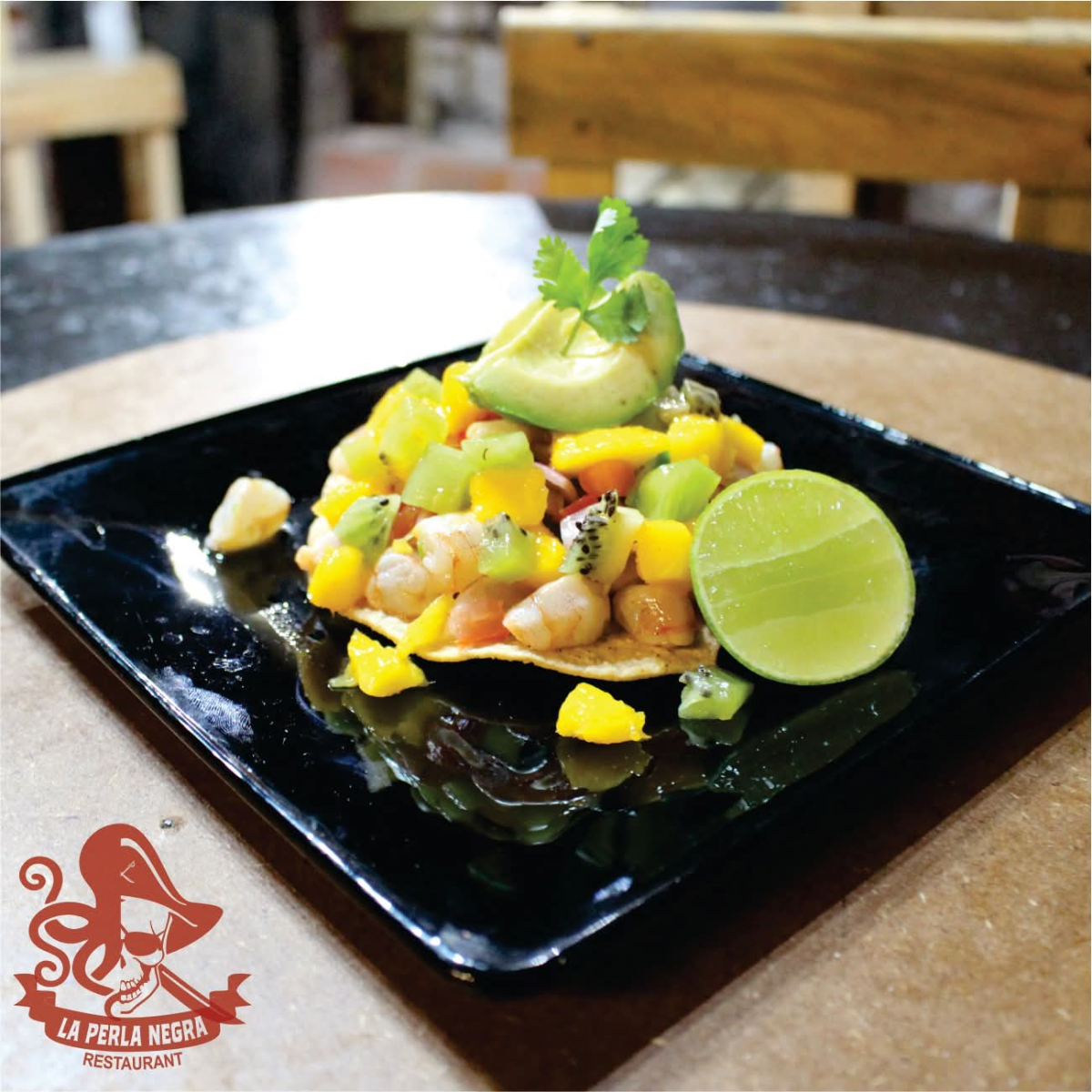 Tostada de Ceviche de Camarón Tropical