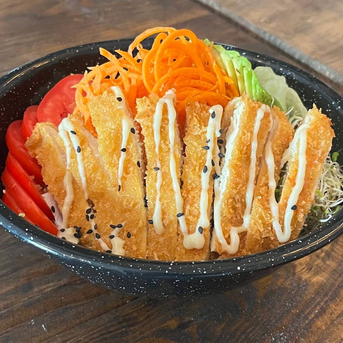 Ensalada Pollo Empanizado