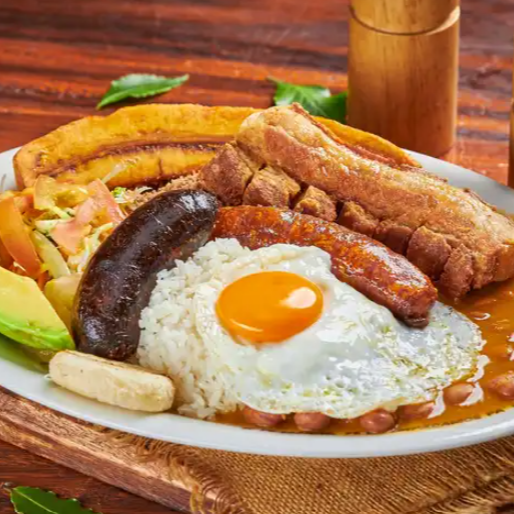 Bandeja Paisa Tradicional