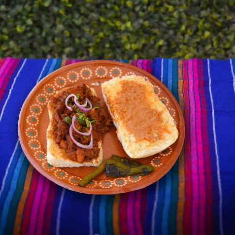 TORTA DE GUISADO BISTEC RANCHERO