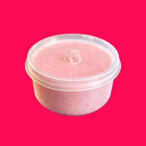 Mini mousse de morango; 120g; foto ilustrativa.