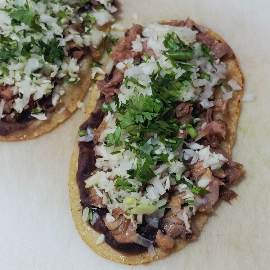 Huarache de Carnitas