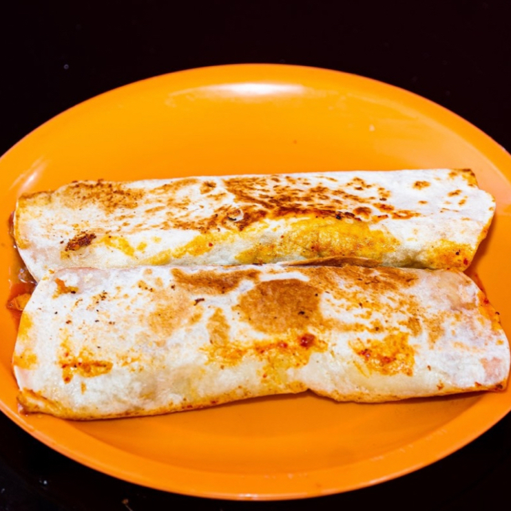 burrito de cualquier guisado a tu gusto