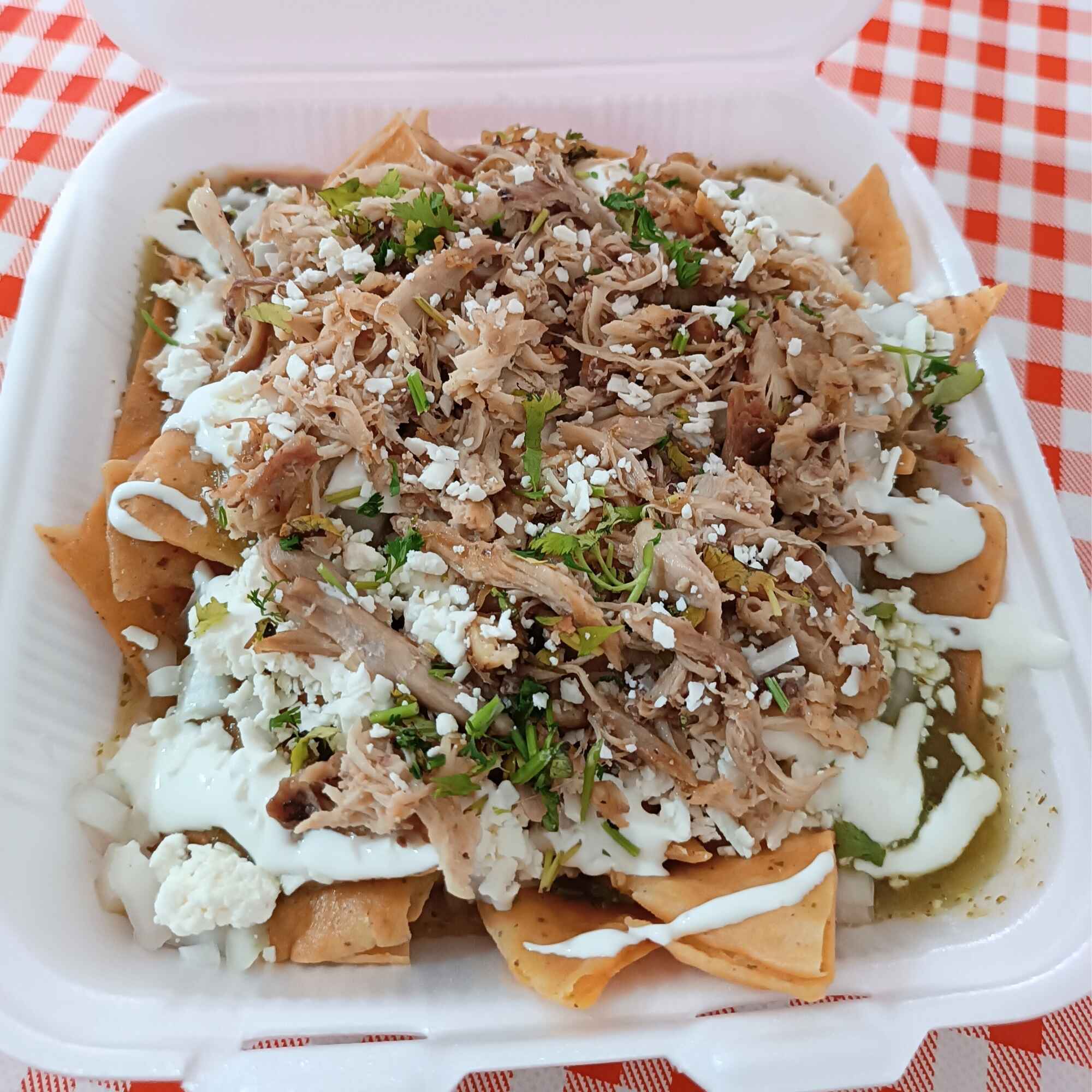 Chilaquiles con Arrachera