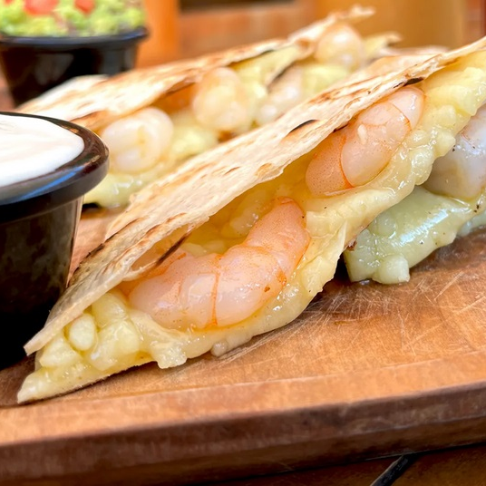 1 Quesadilla Montada de Camaron