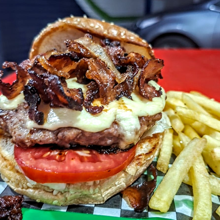 Super Burger con Papas